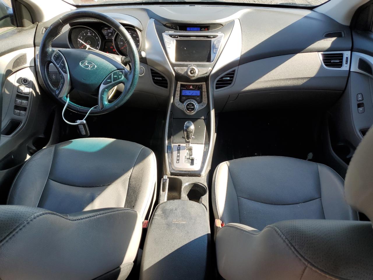 2013 Hyundai Elantra - Image 8