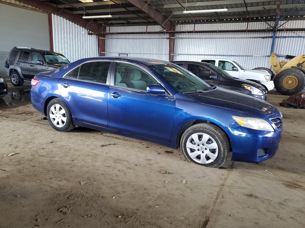 2010 Toyota Camry - Image 4
