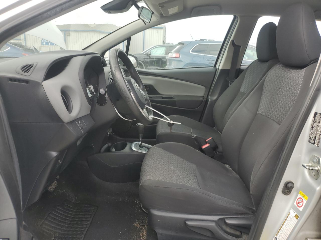 2017 Toyota Yaris - Image 7