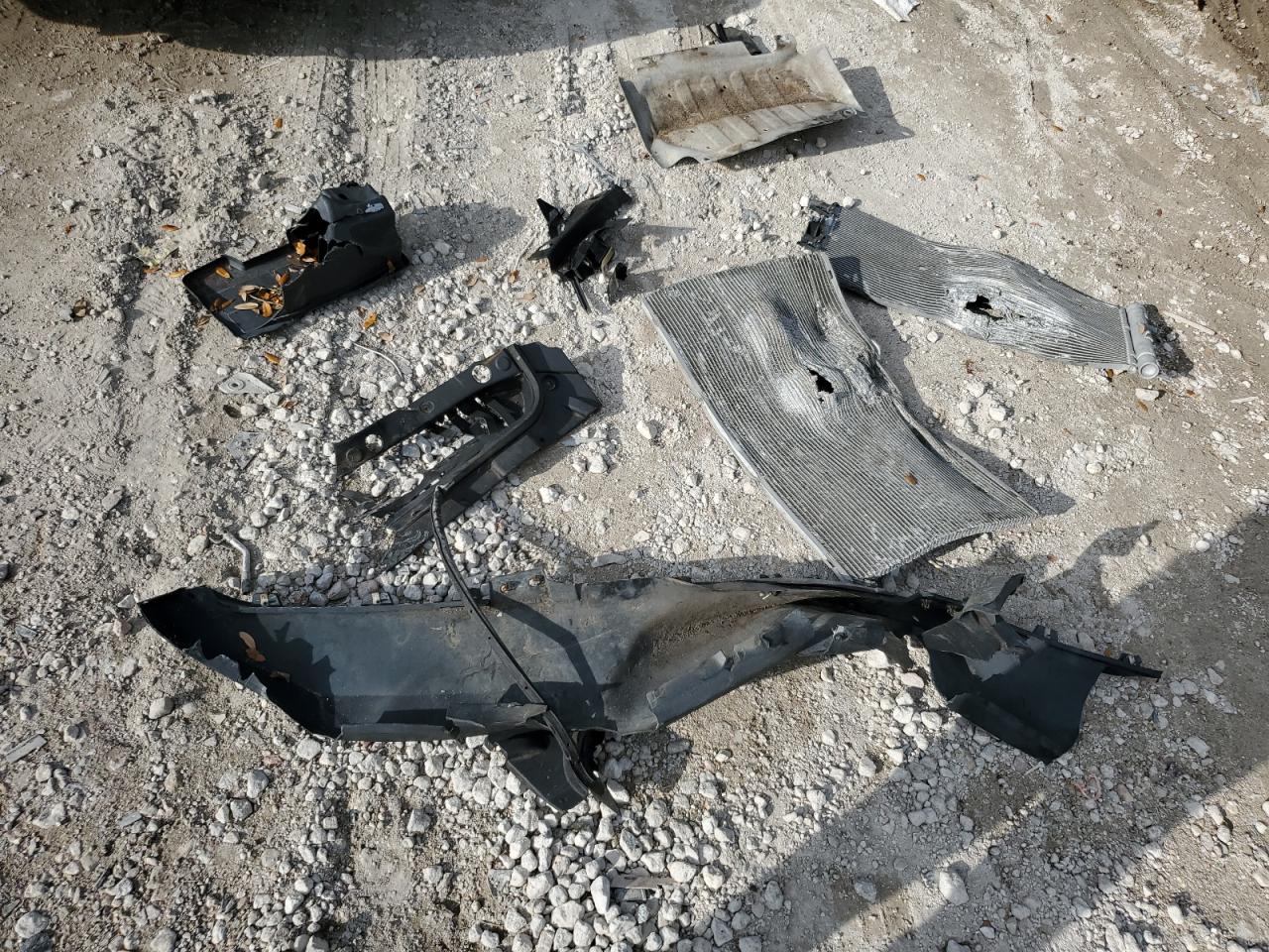 2020 Chevrolet Silverado - Image 12