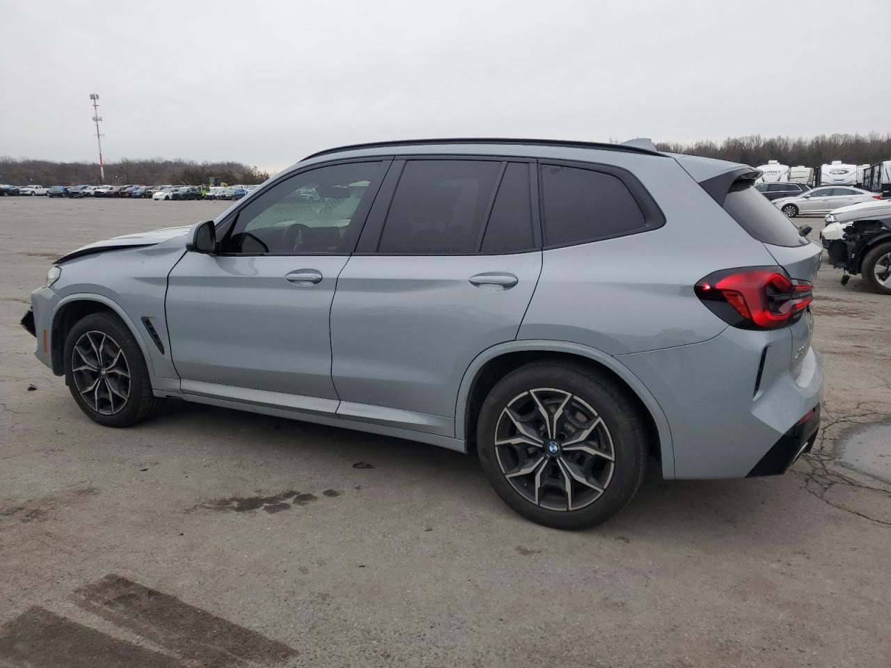 2022 BMW X3 - Image 2