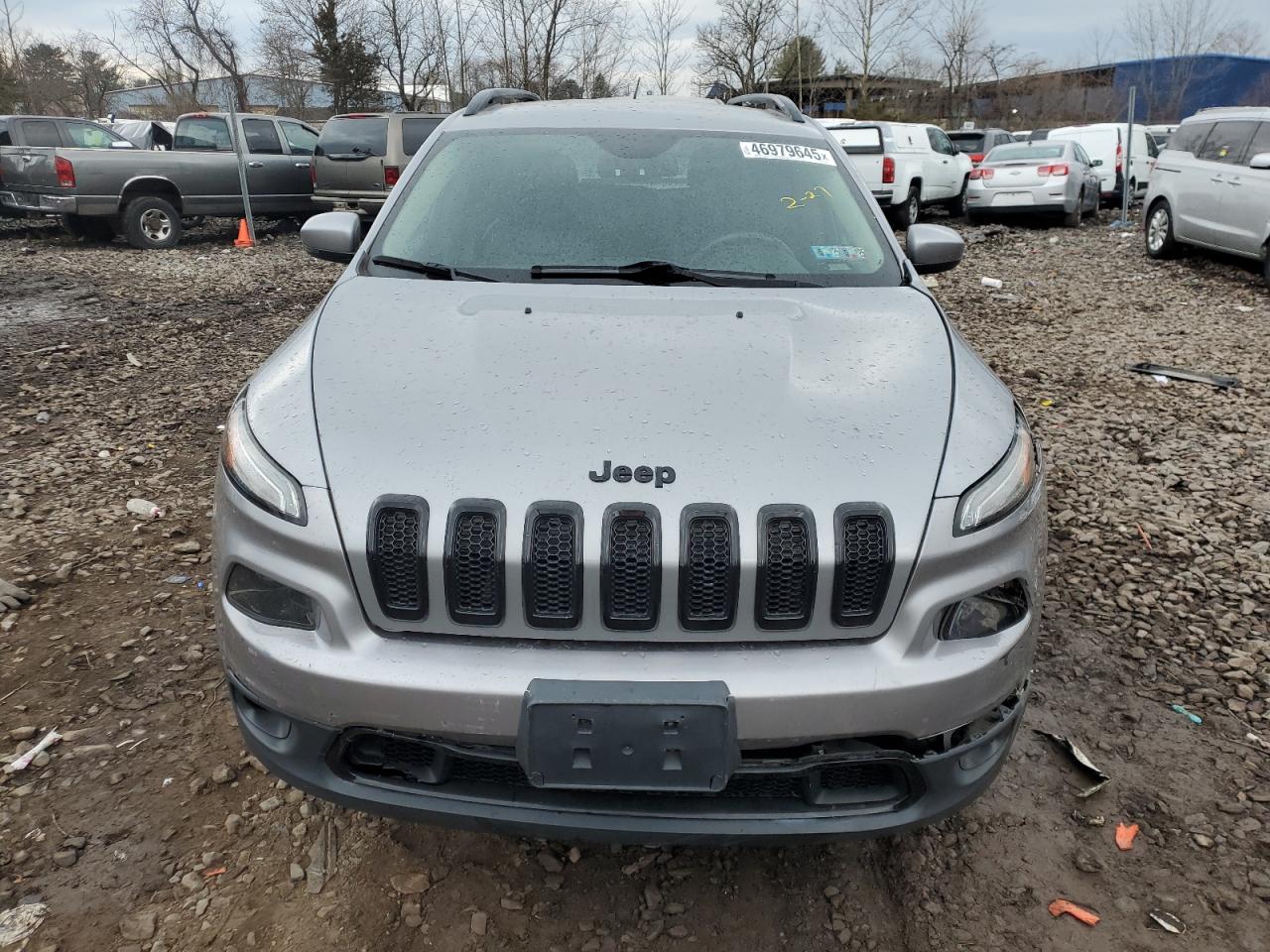2015 Jeep Grand Cherokee - Image 5