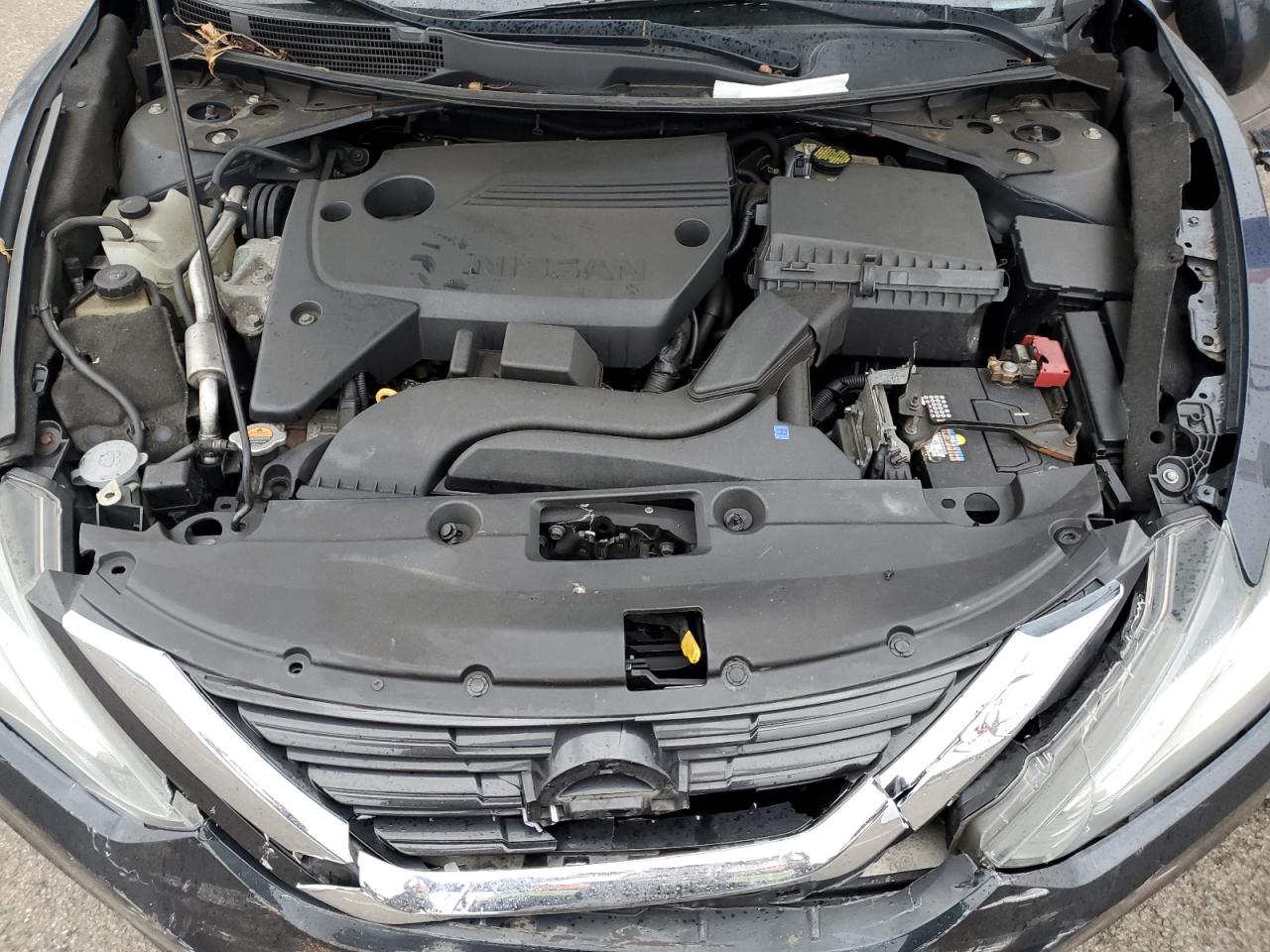 2017 Nissan Altima - Image 13