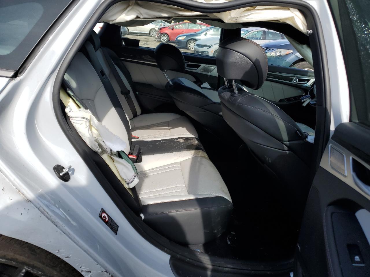 2020 Genesis G80 - Image 10