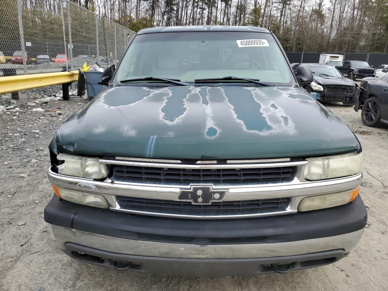 2003 Chevrolet Suburban - Image 5