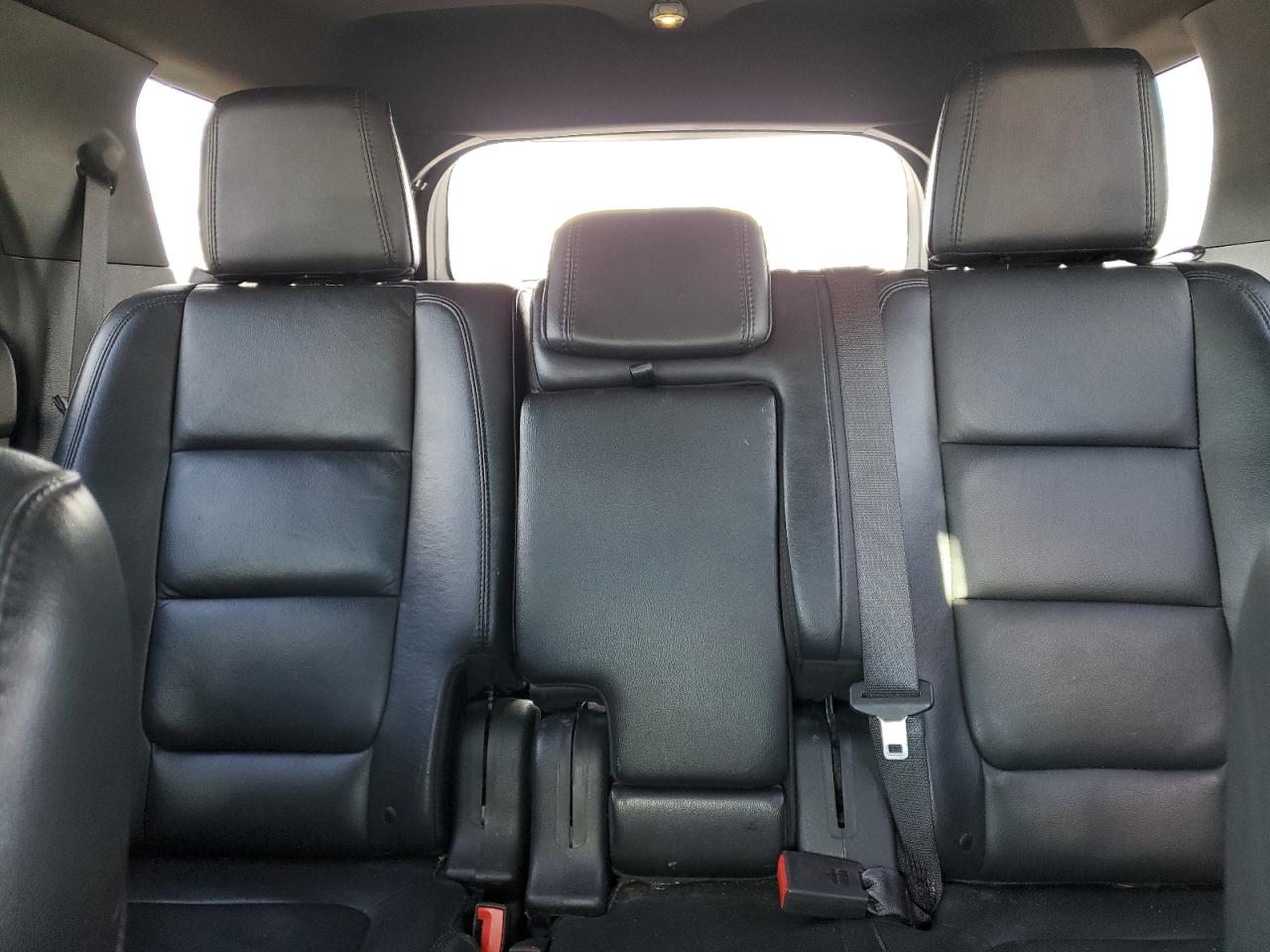 2015 Ford Explorer - Image 10