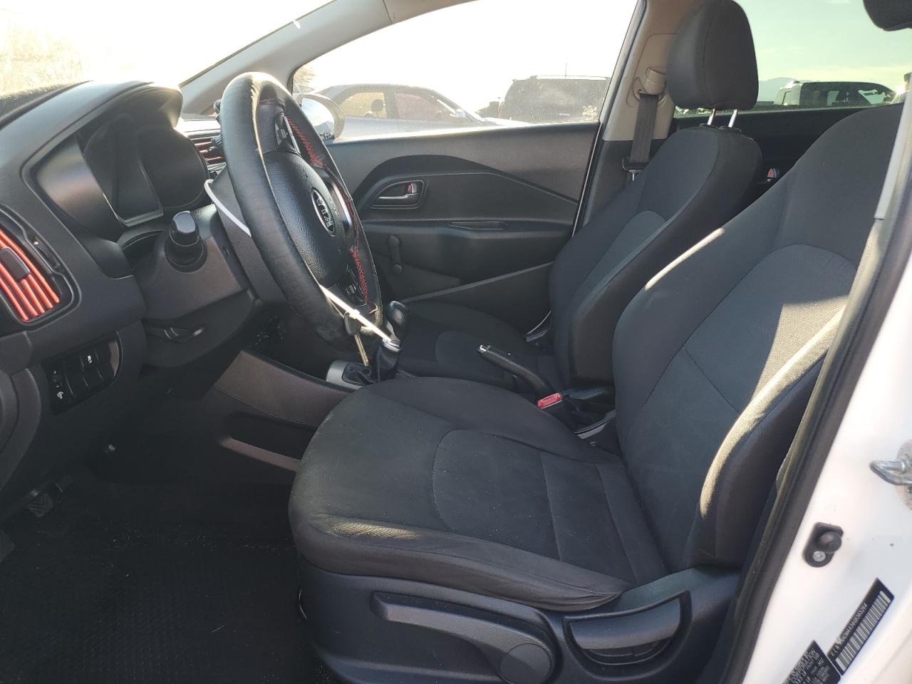 2016 Kia Rio - Image 7