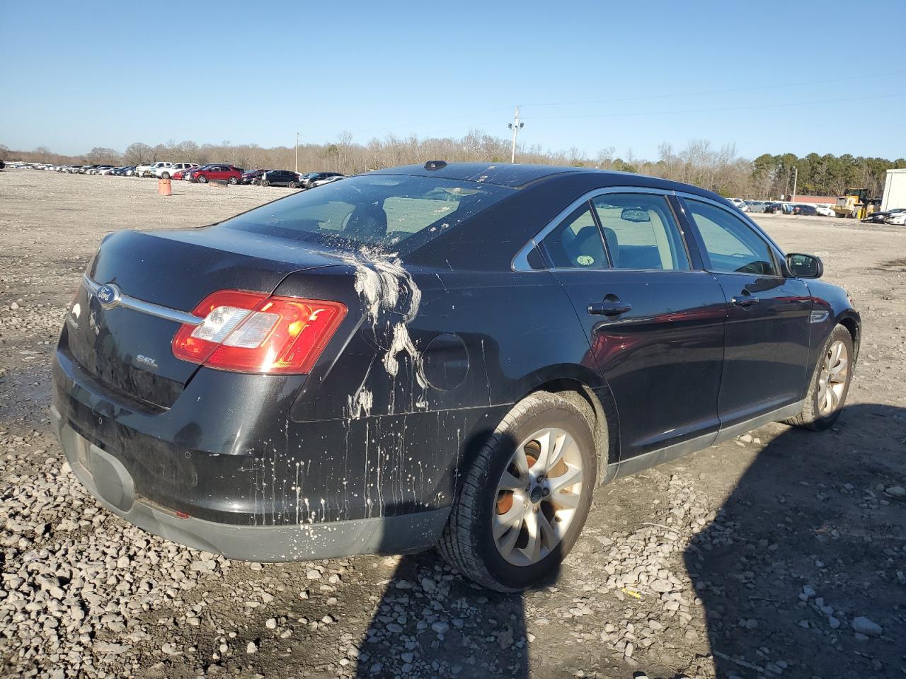 2011 Ford Taurus - Image 3