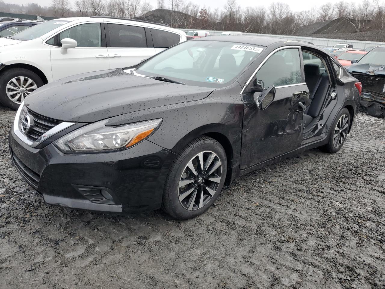 2017 Nissan Altima - Image 1