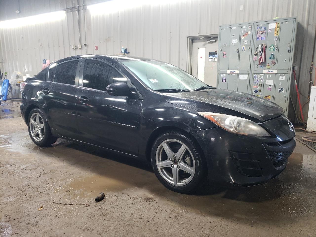 2010 Mazda 3 - Image 4