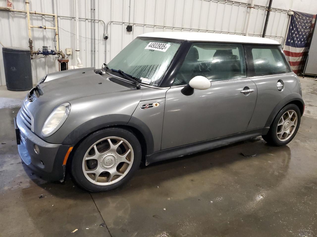 2004 MINI Cooper - Image 1
