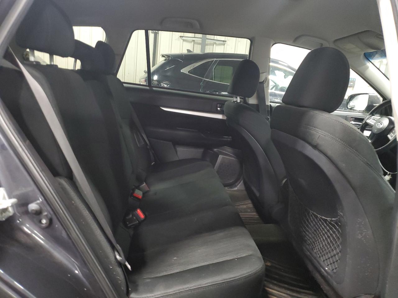 2013 Subaru Outback - Image 12