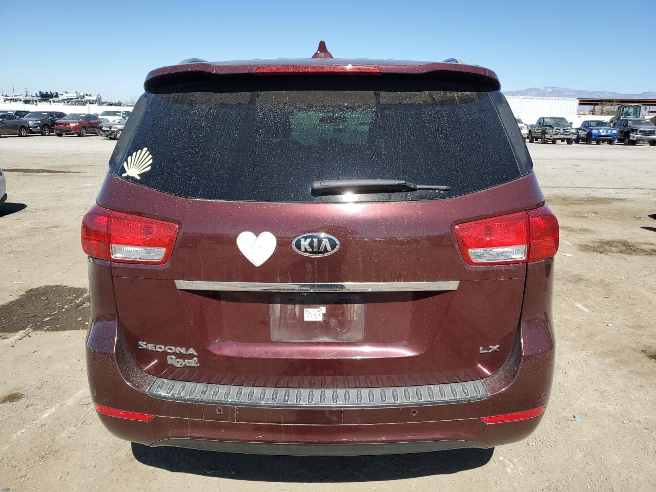 2016 Kia Sedona - Image 6