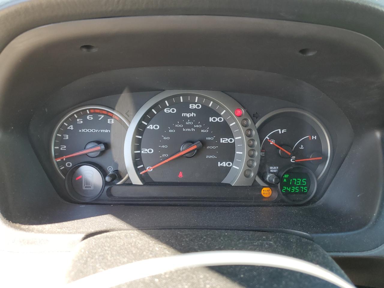 2004 Honda Pilot - Image 9
