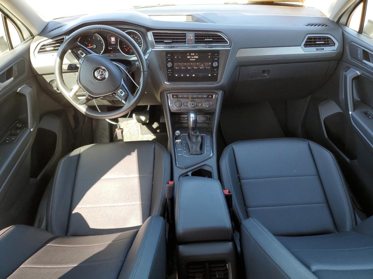 2020 Volkswagen Tiguan - Image 8
