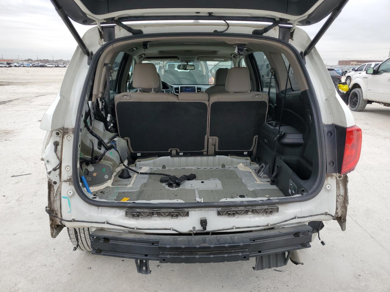 2017 Honda Pilot - Image 6