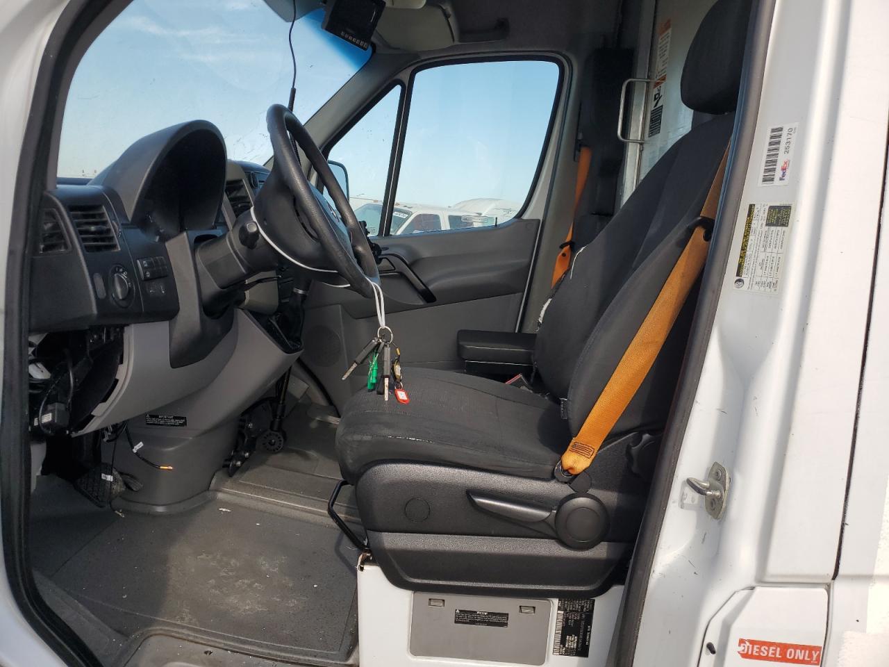 2014 Mercedes-Benz Sprinter - Image 7