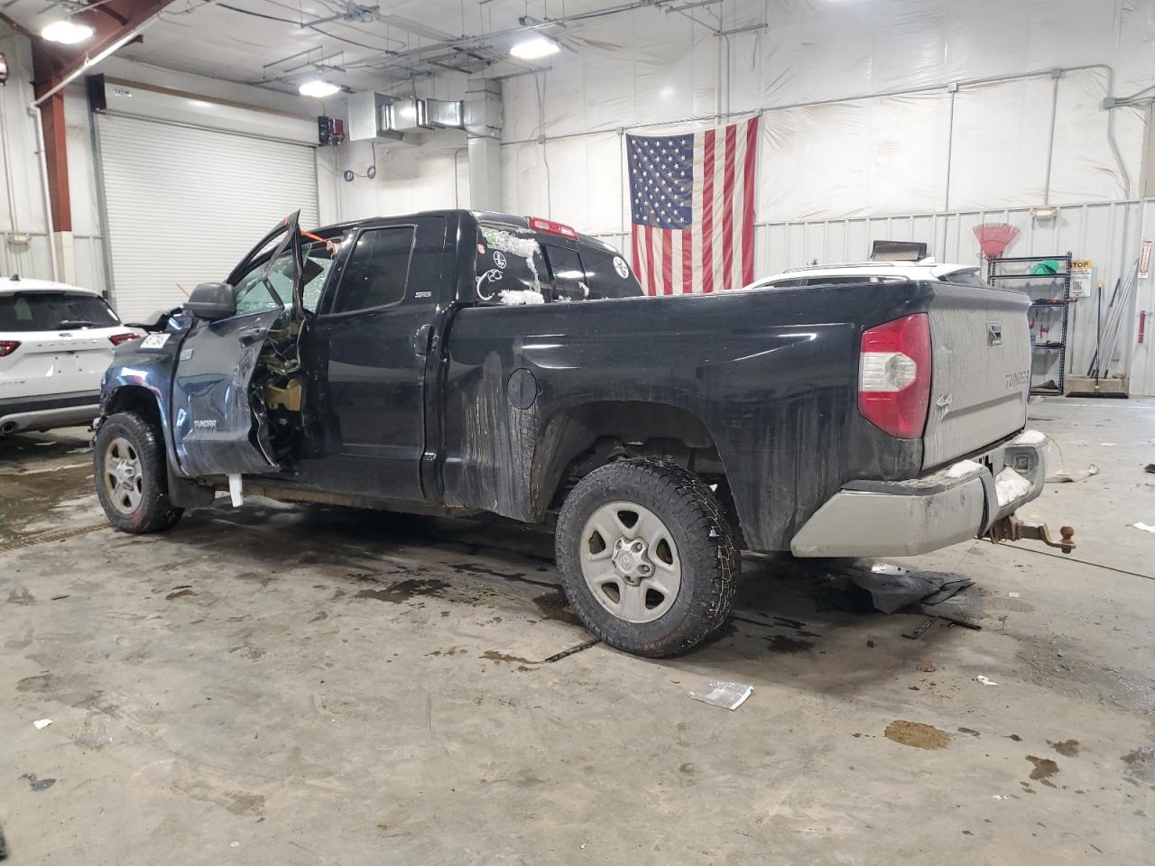 2015 Toyota Tundra - Image 2