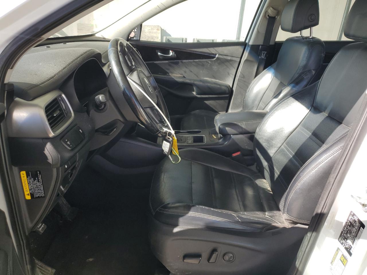 2017 Kia Sorento - Image 7