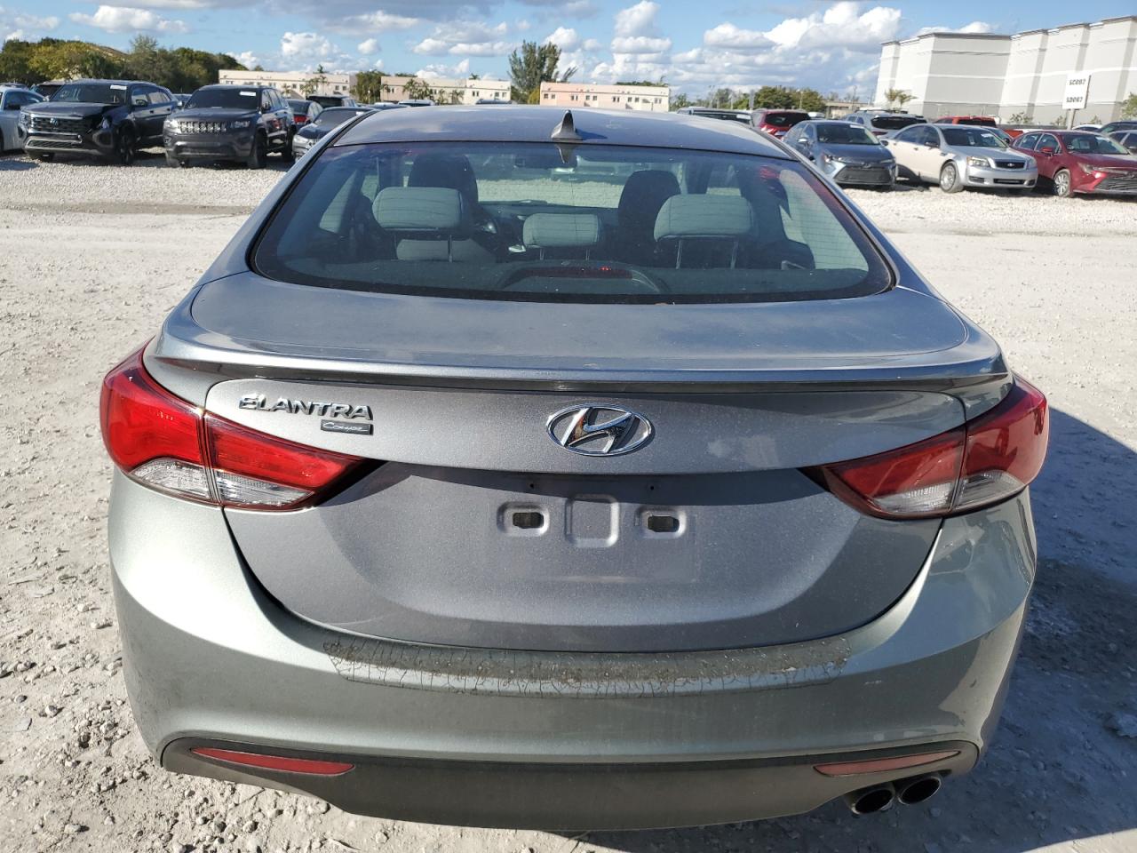 2014 Hyundai Elantra - Image 6