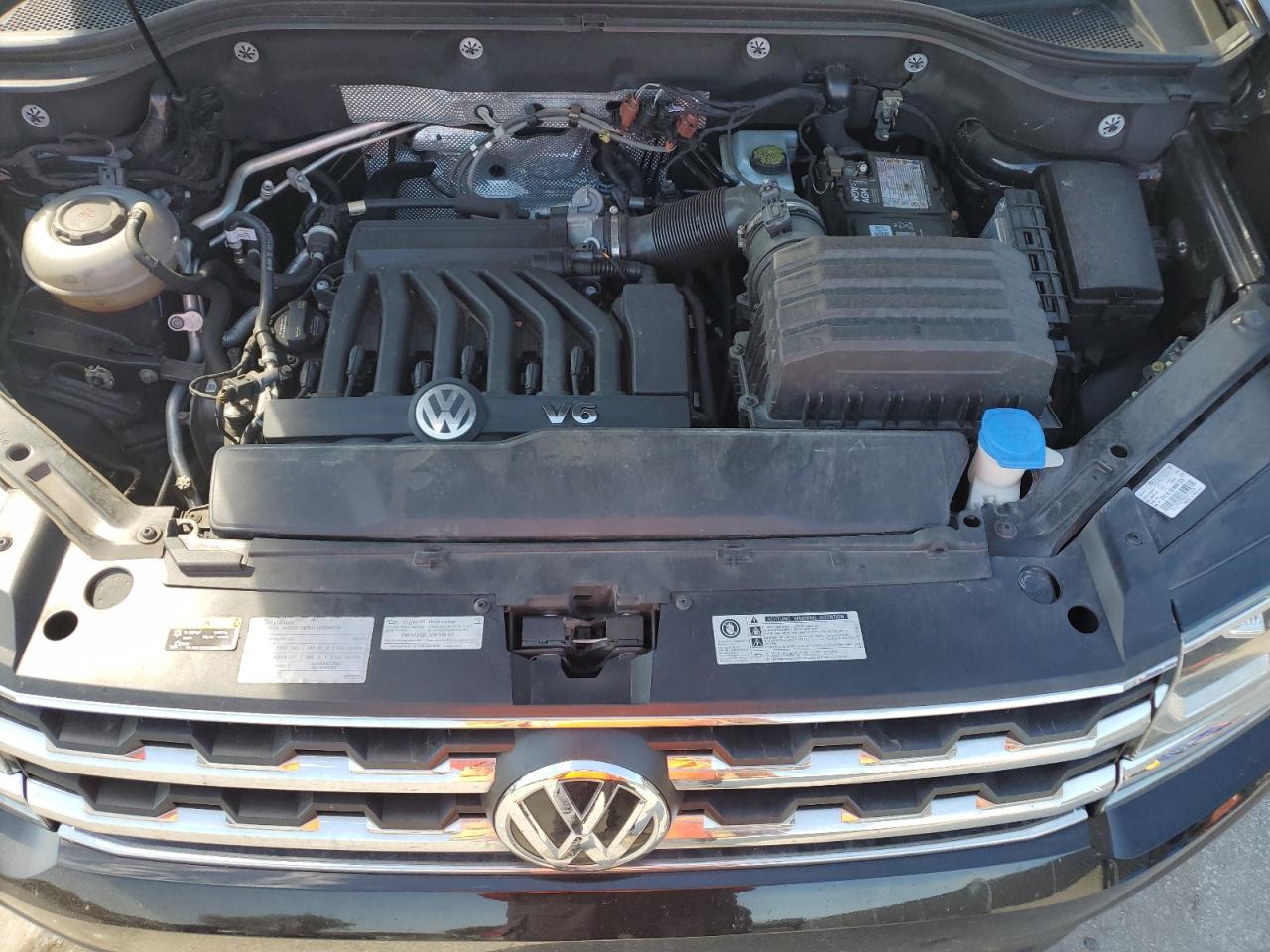 2018 Volkswagen Atlas - Image 12
