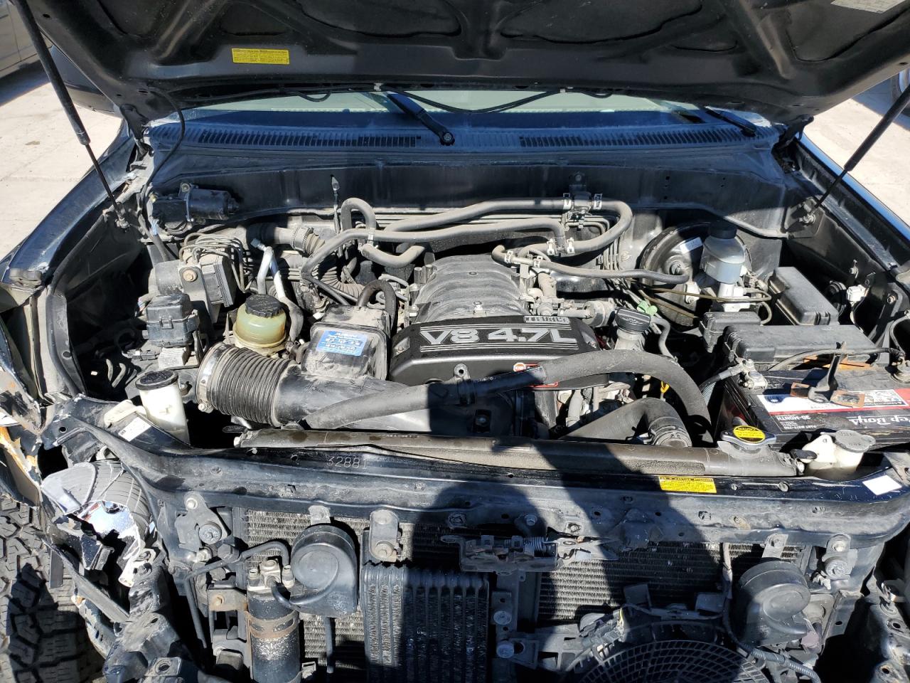 2005 Toyota Sequoia - Image 12