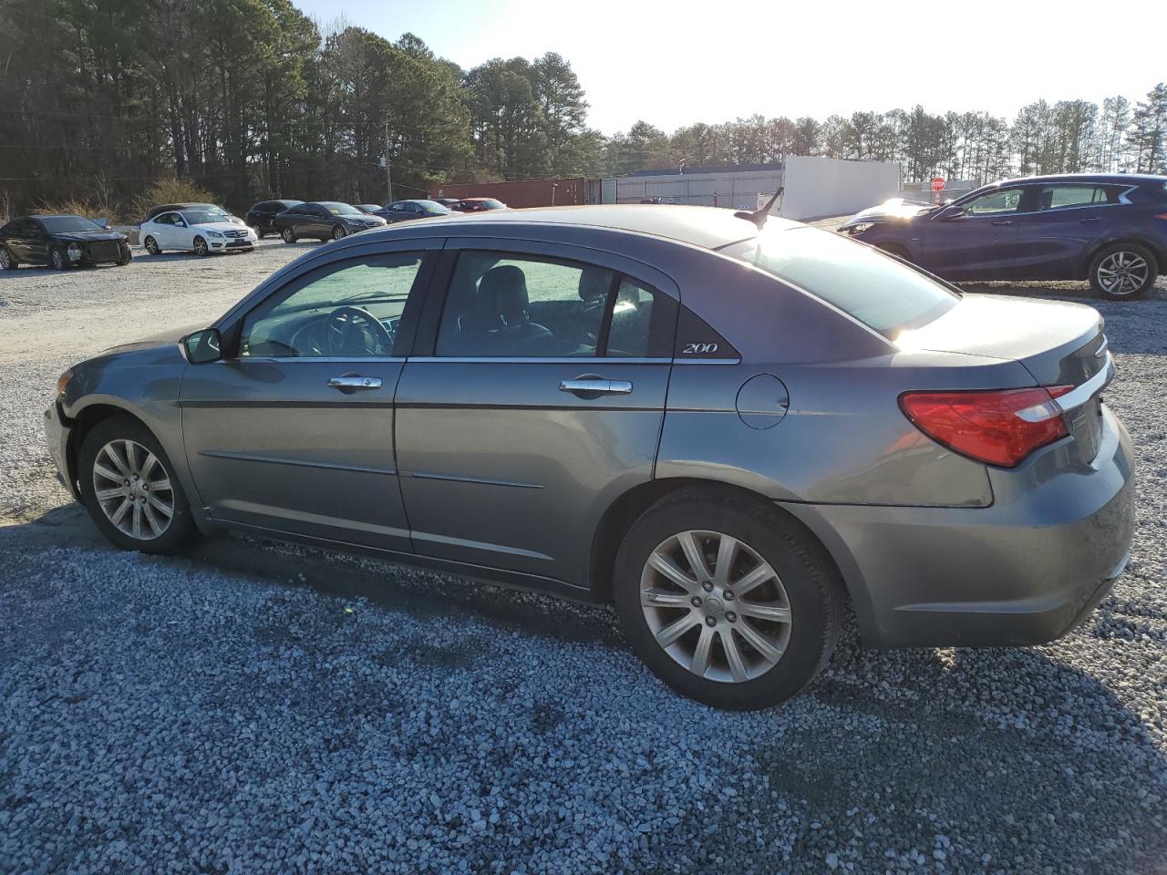 2013 Chrysler 200 - Image 2