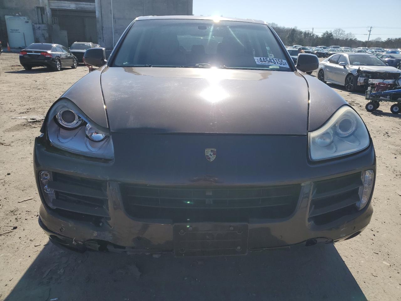 2010 Porsche Cayenne - Image 5