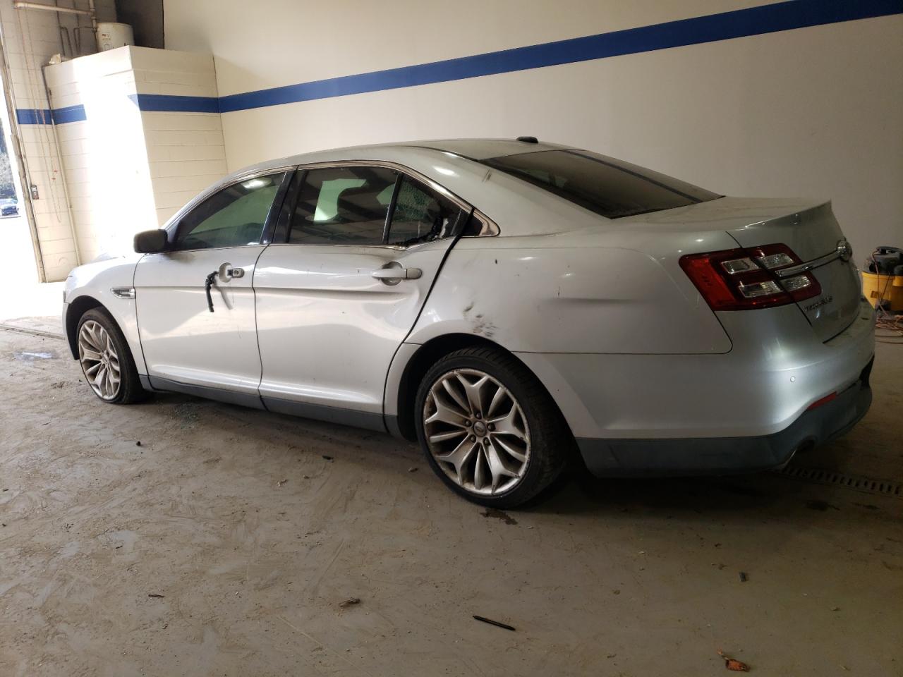 2013 Ford Taurus - Image 2