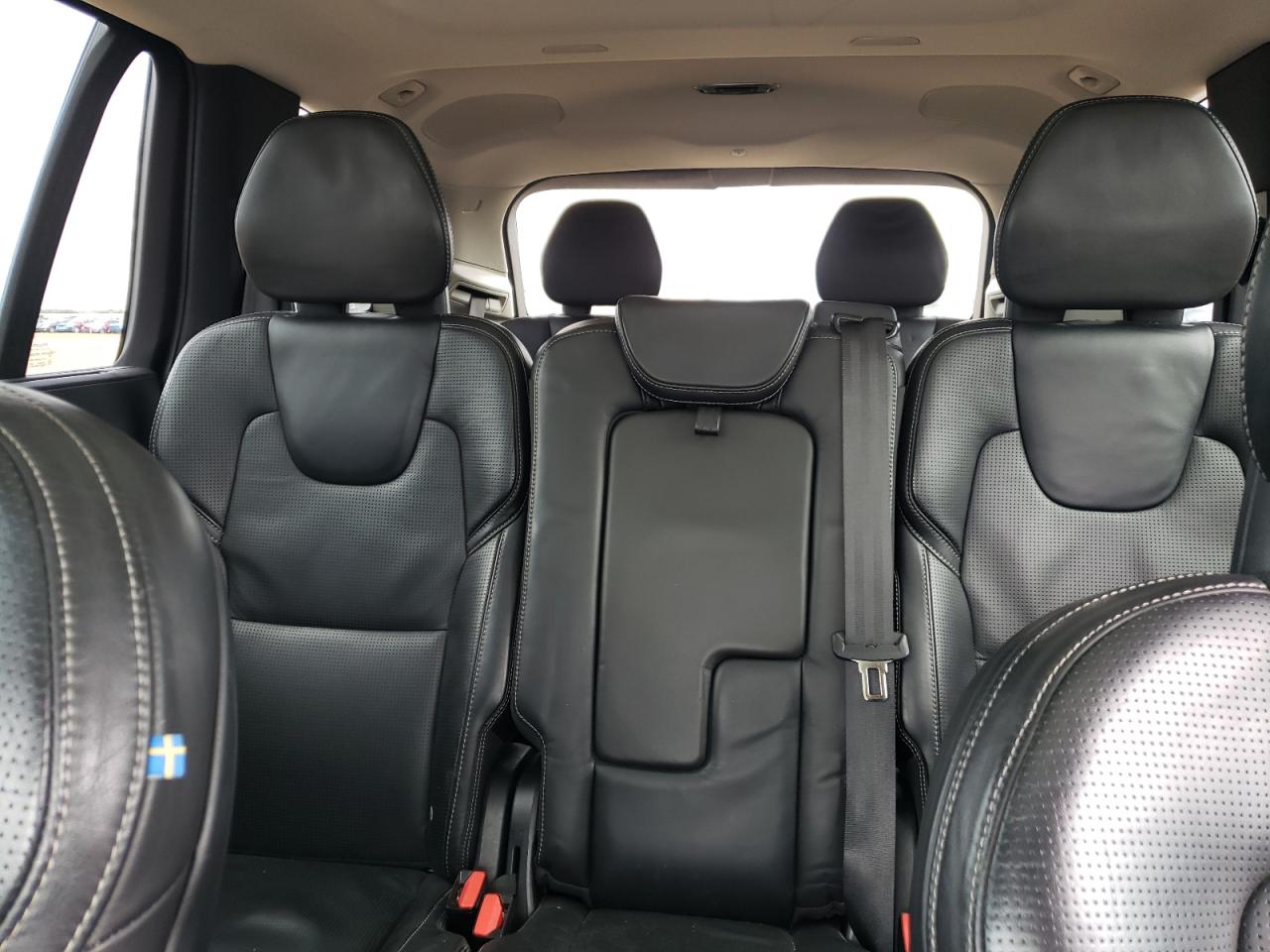 2016 Volvo XC90 - Image 10