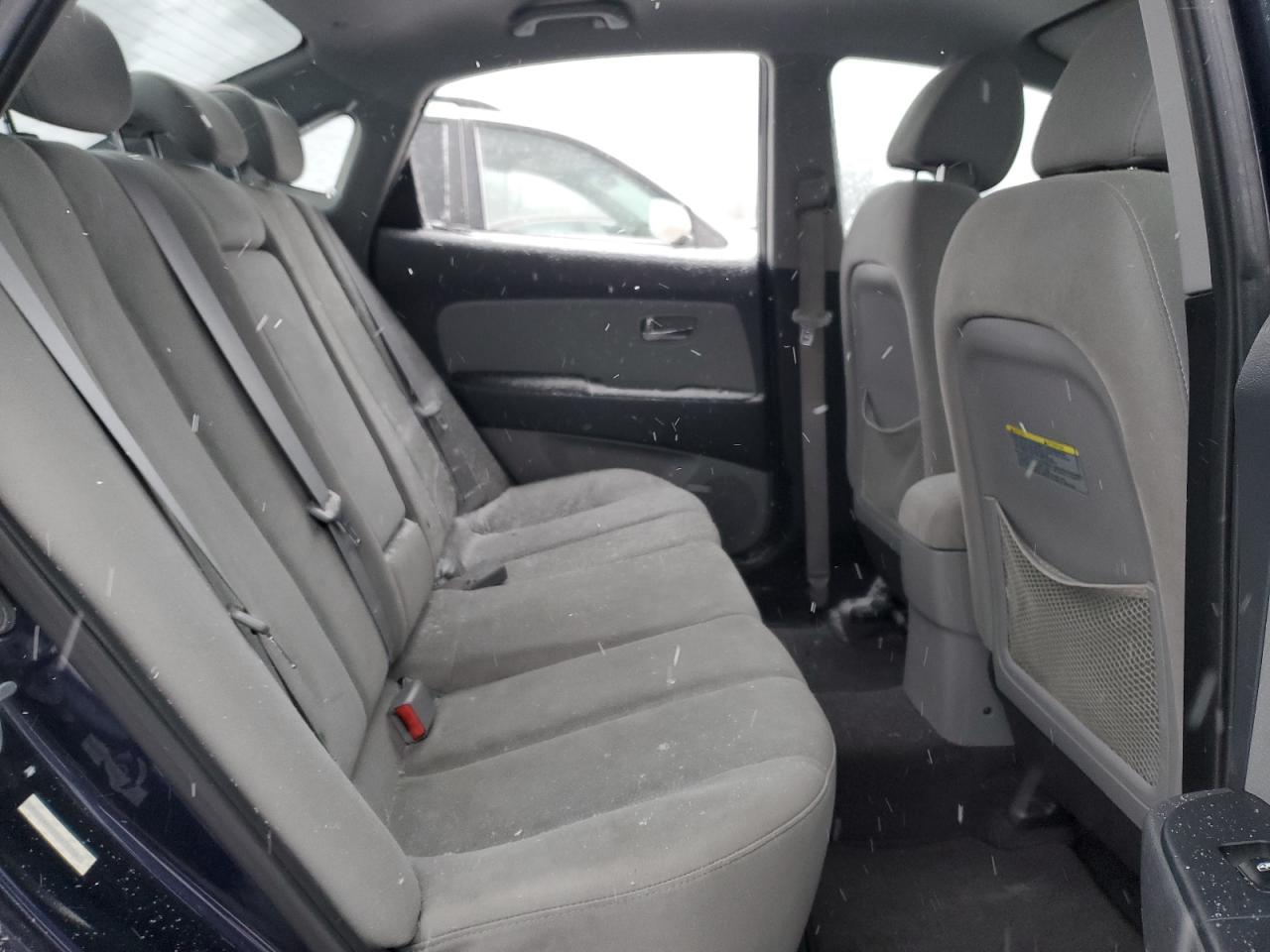 2010 Hyundai Elantra - Image 11