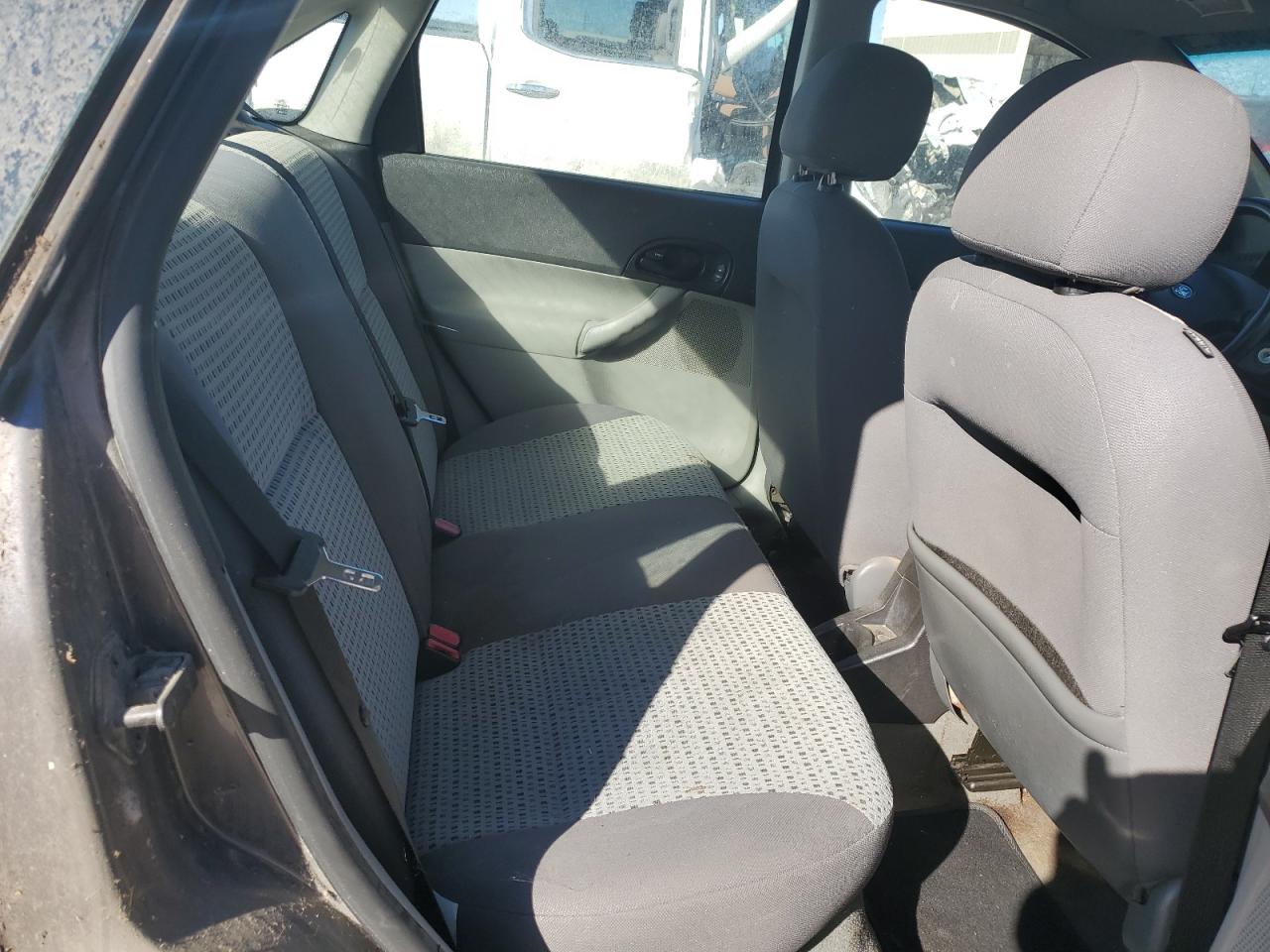 2007 Ford Focus - Image 10