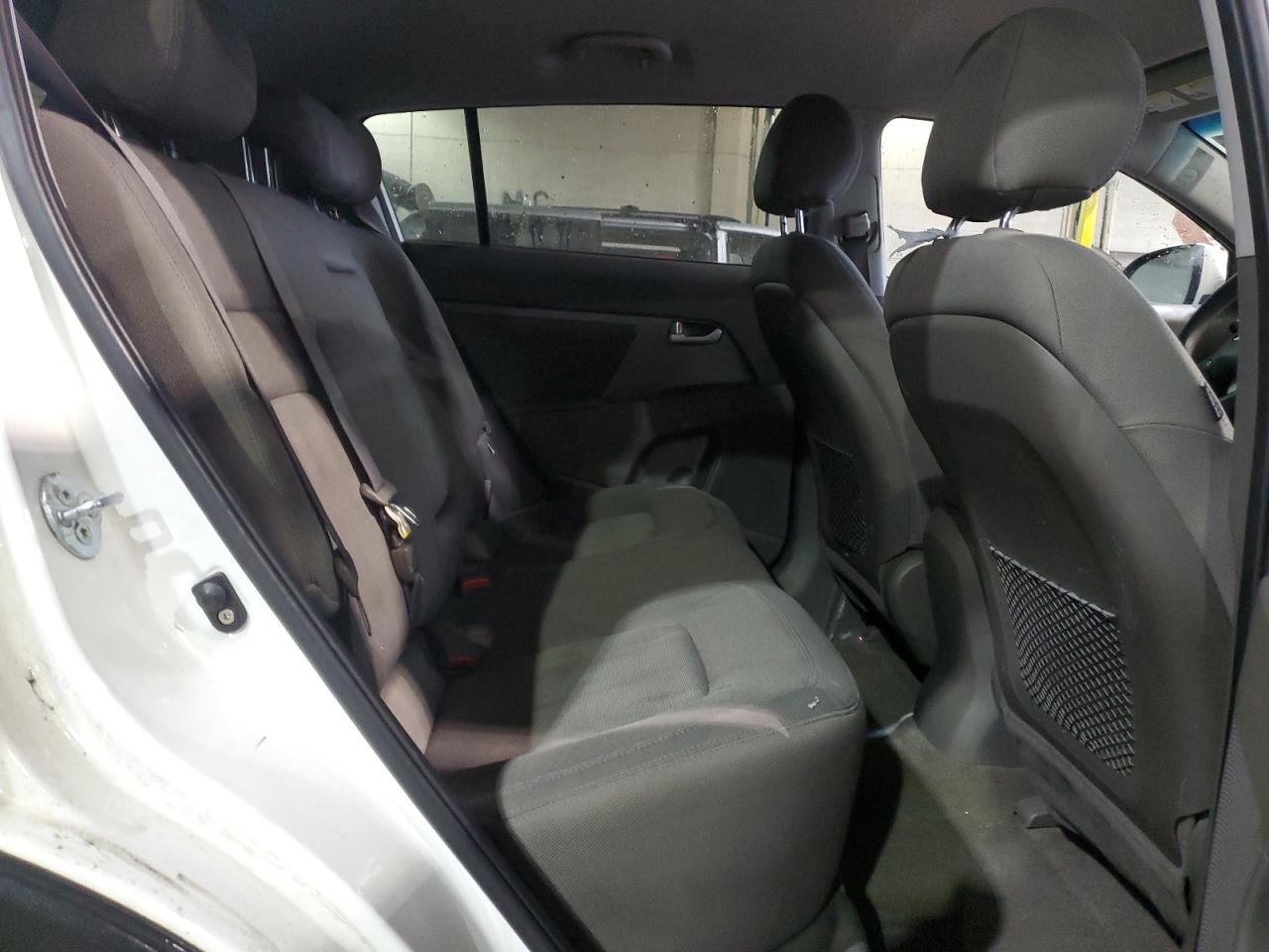 2012 Kia Sportage - Image 11