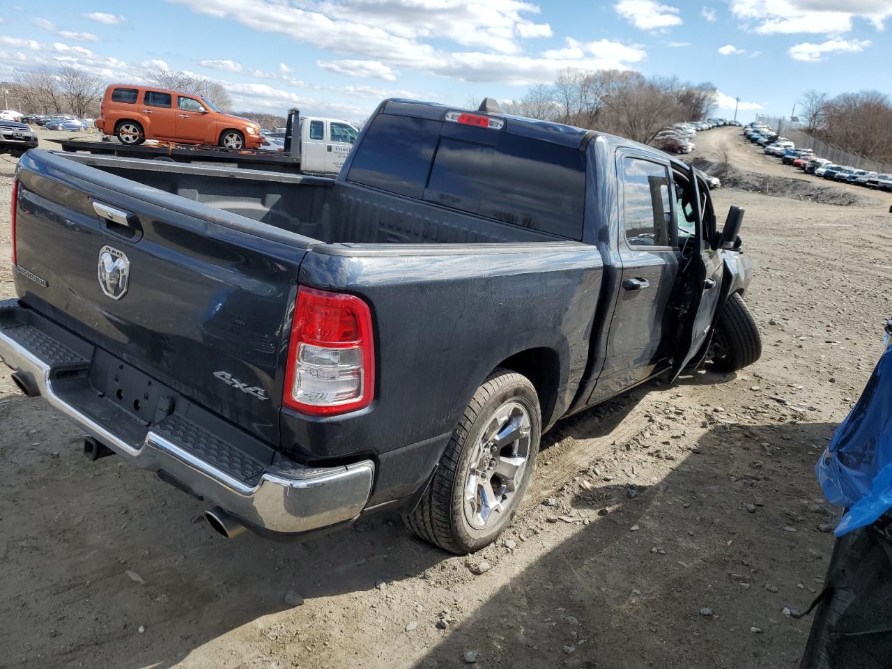 2019 RAM 1500 - Image 3