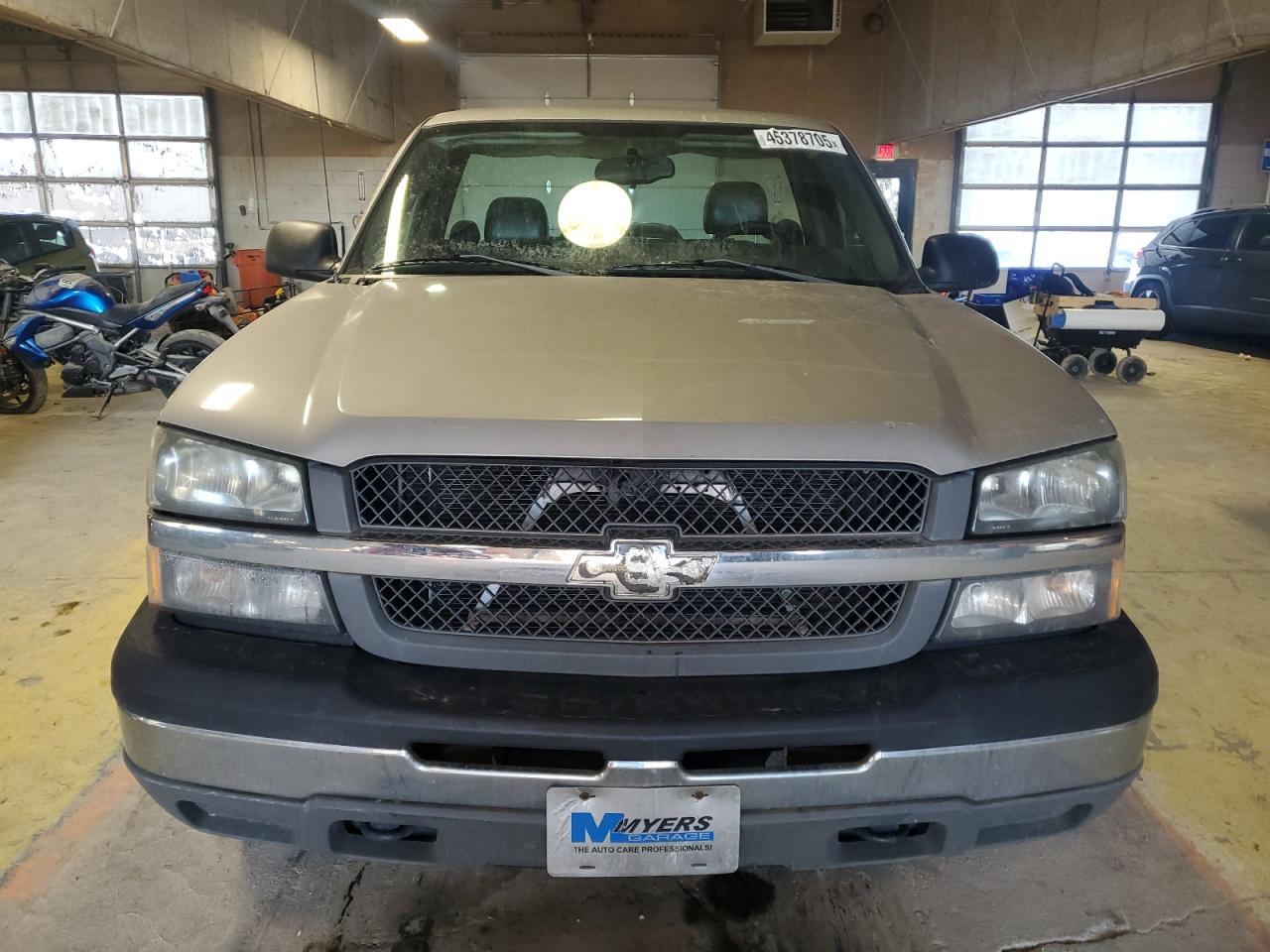 2005 Chevrolet Silverado - Image 5