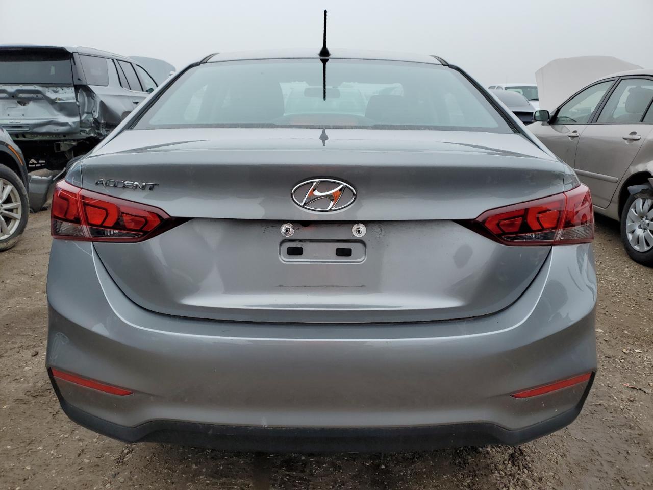 2022 Hyundai Accent - Image 6