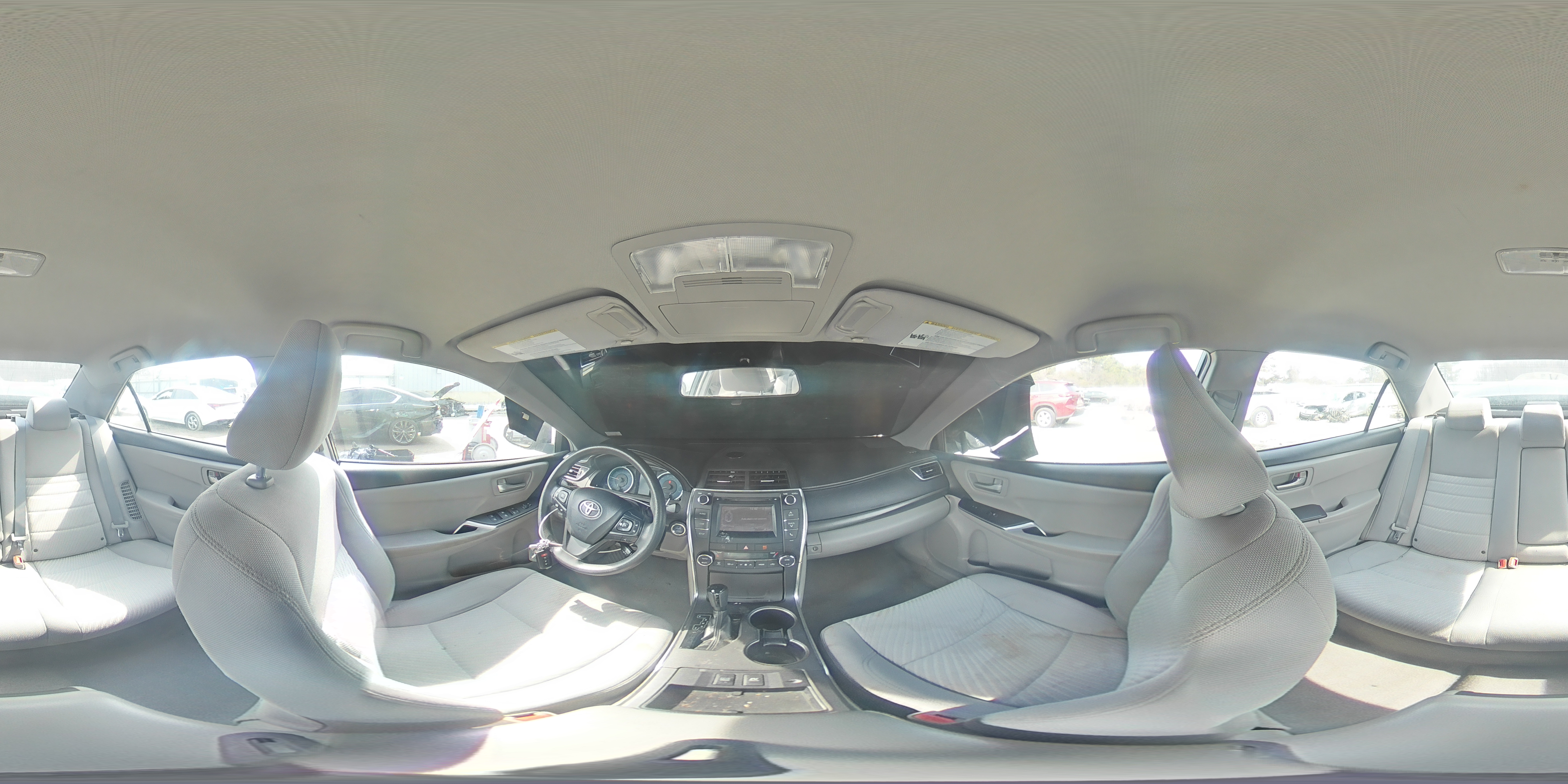 2016 Toyota Camry - Image 12