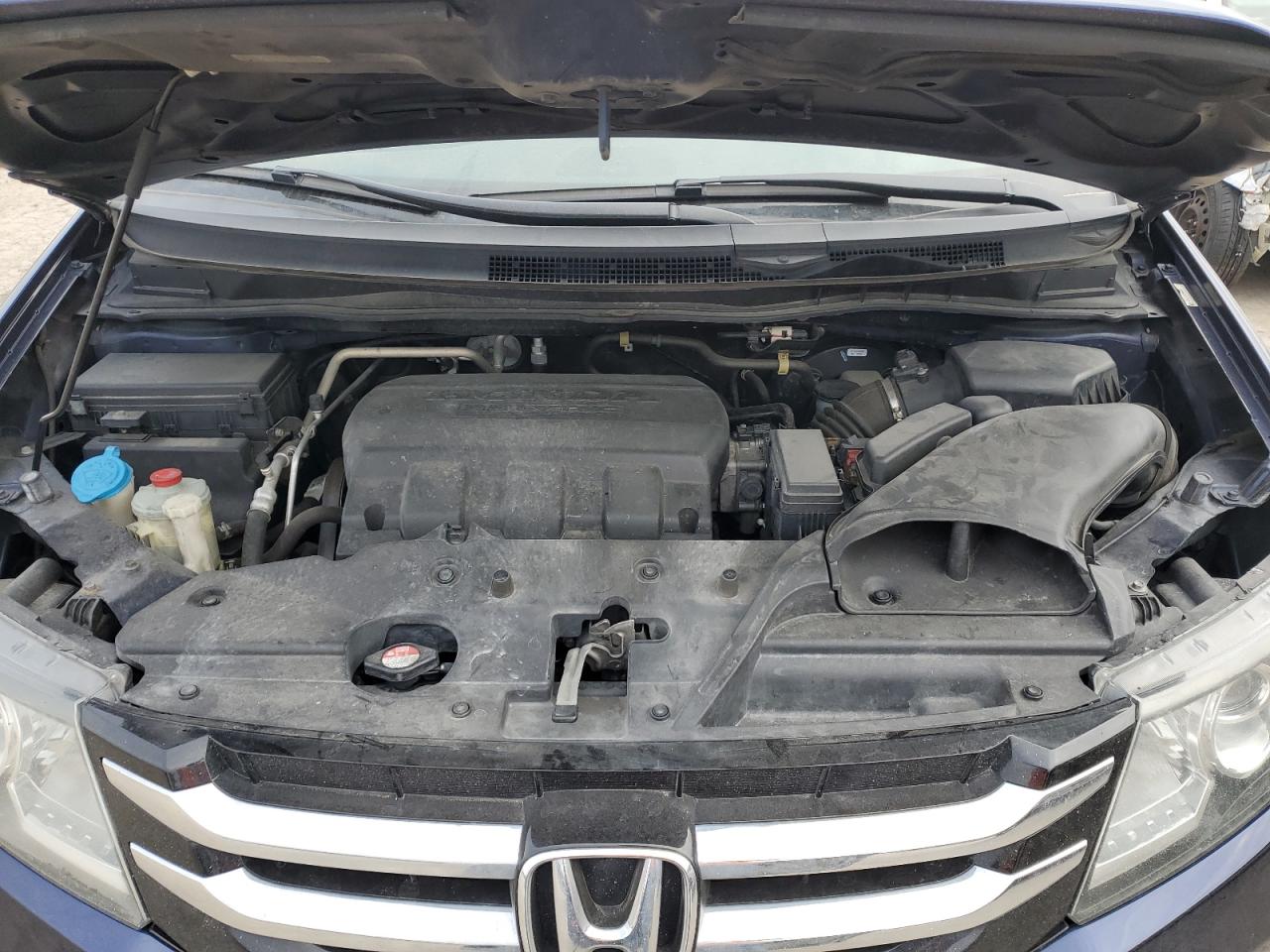 2016 Honda Odyssey - Image 12