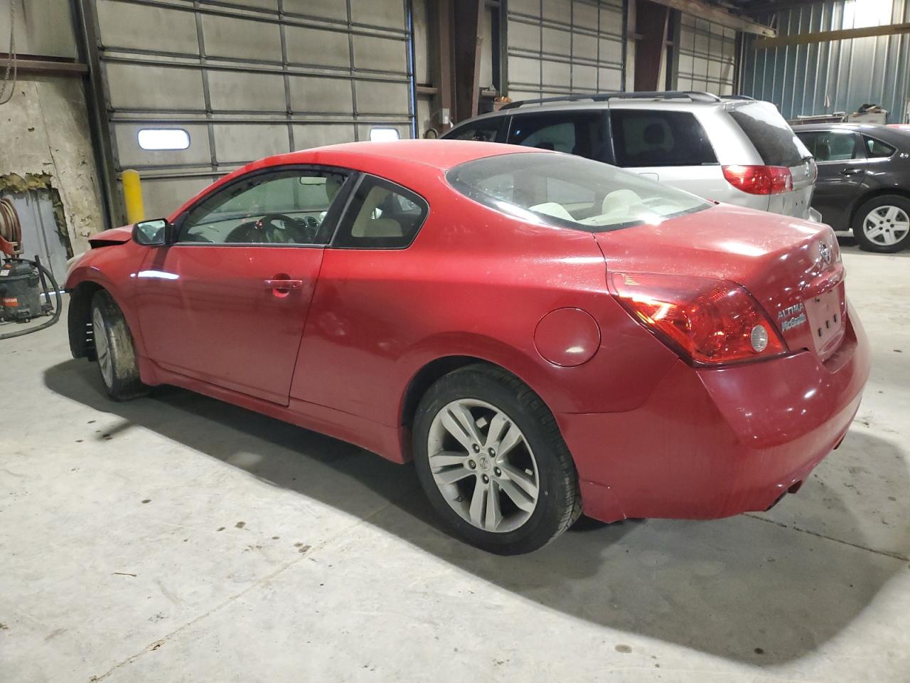 2012 Nissan Altima - Image 2