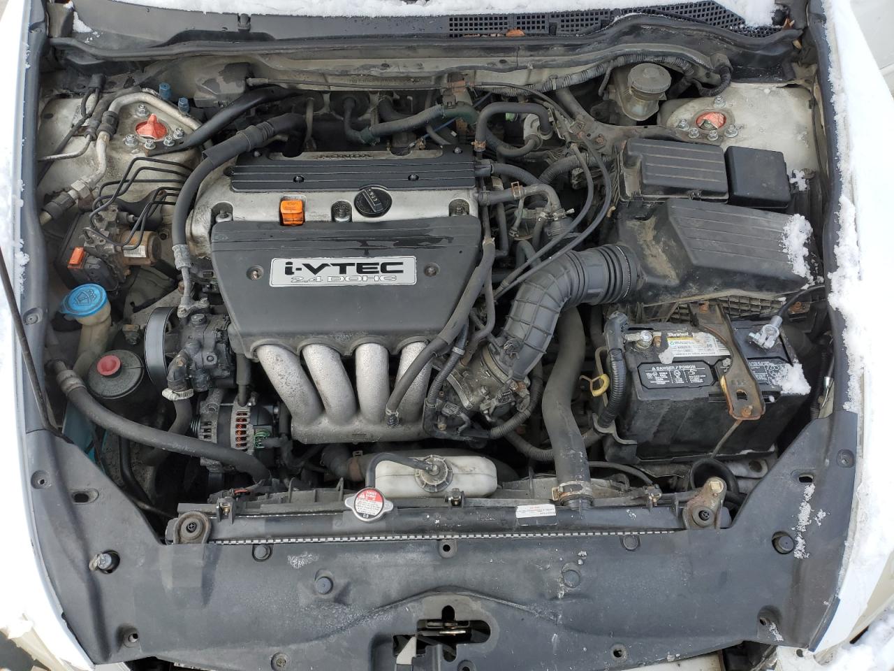 2004 Honda Accord - Image 11