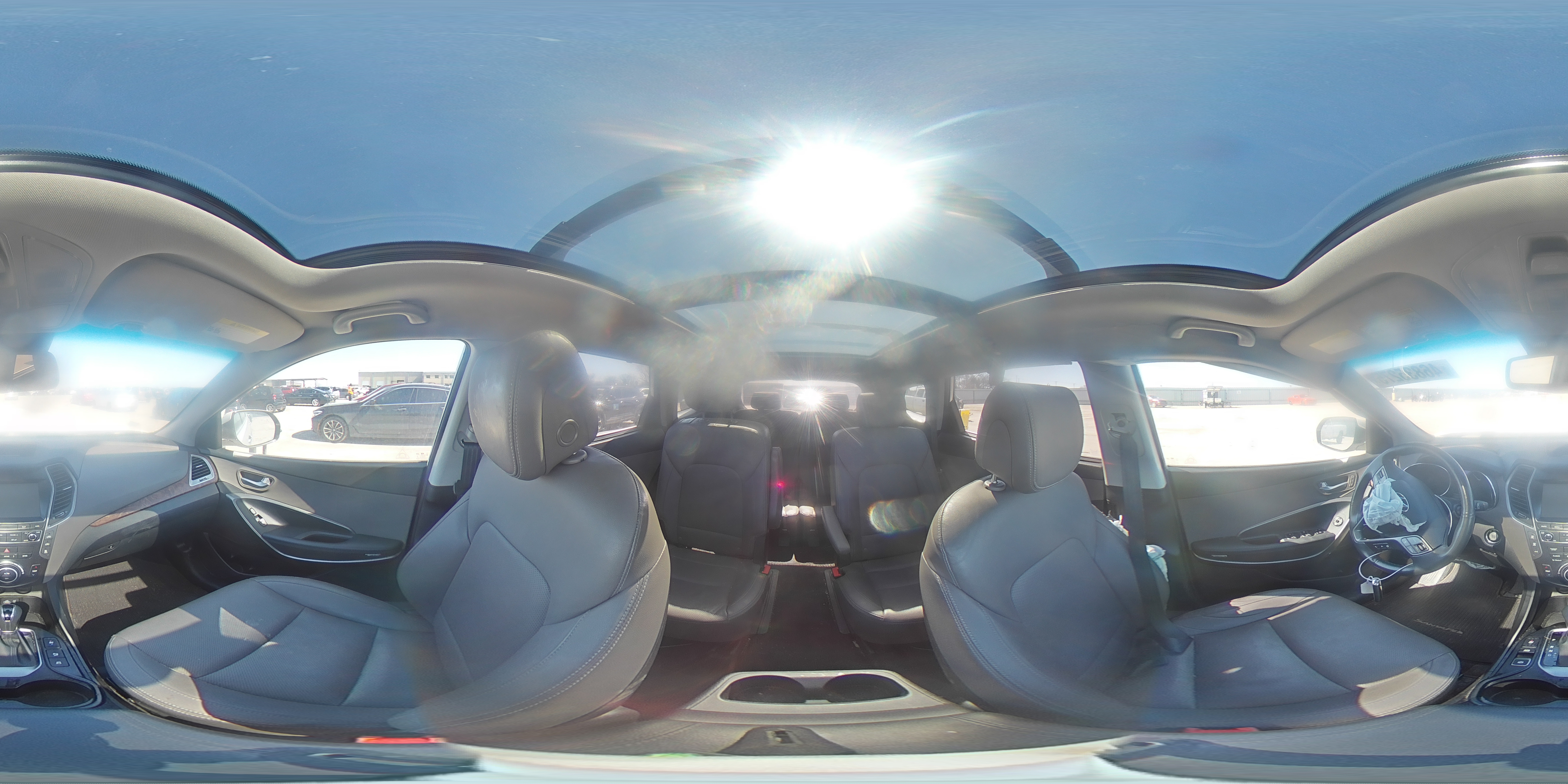 2019 Hyundai Santa Fe - Image 13