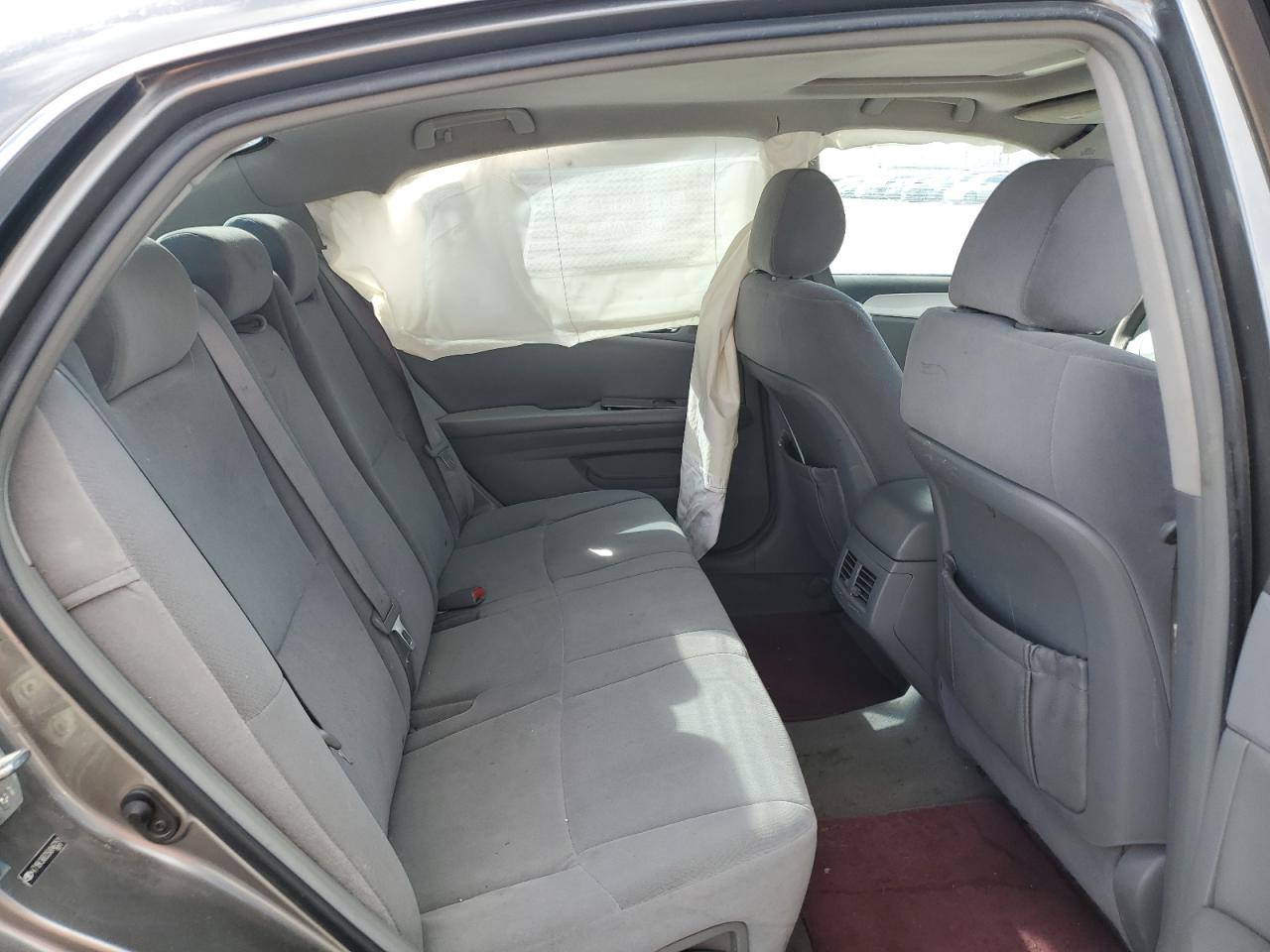 2005 Toyota Avalon - Image 10