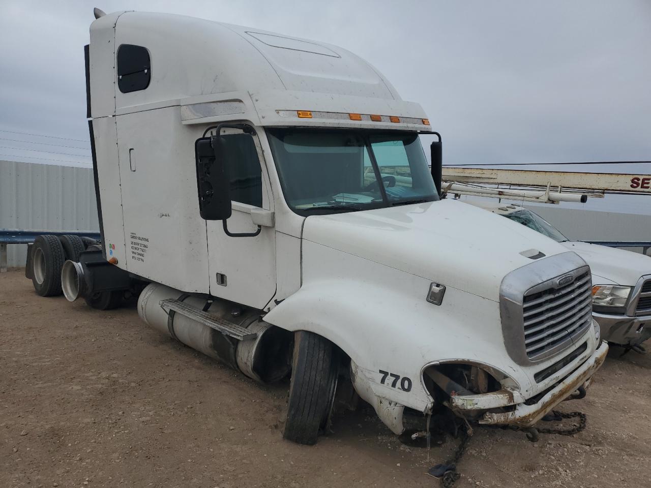 2015 Freightliner Conventional Columbia for Sale in Amarillo, TX - Front End