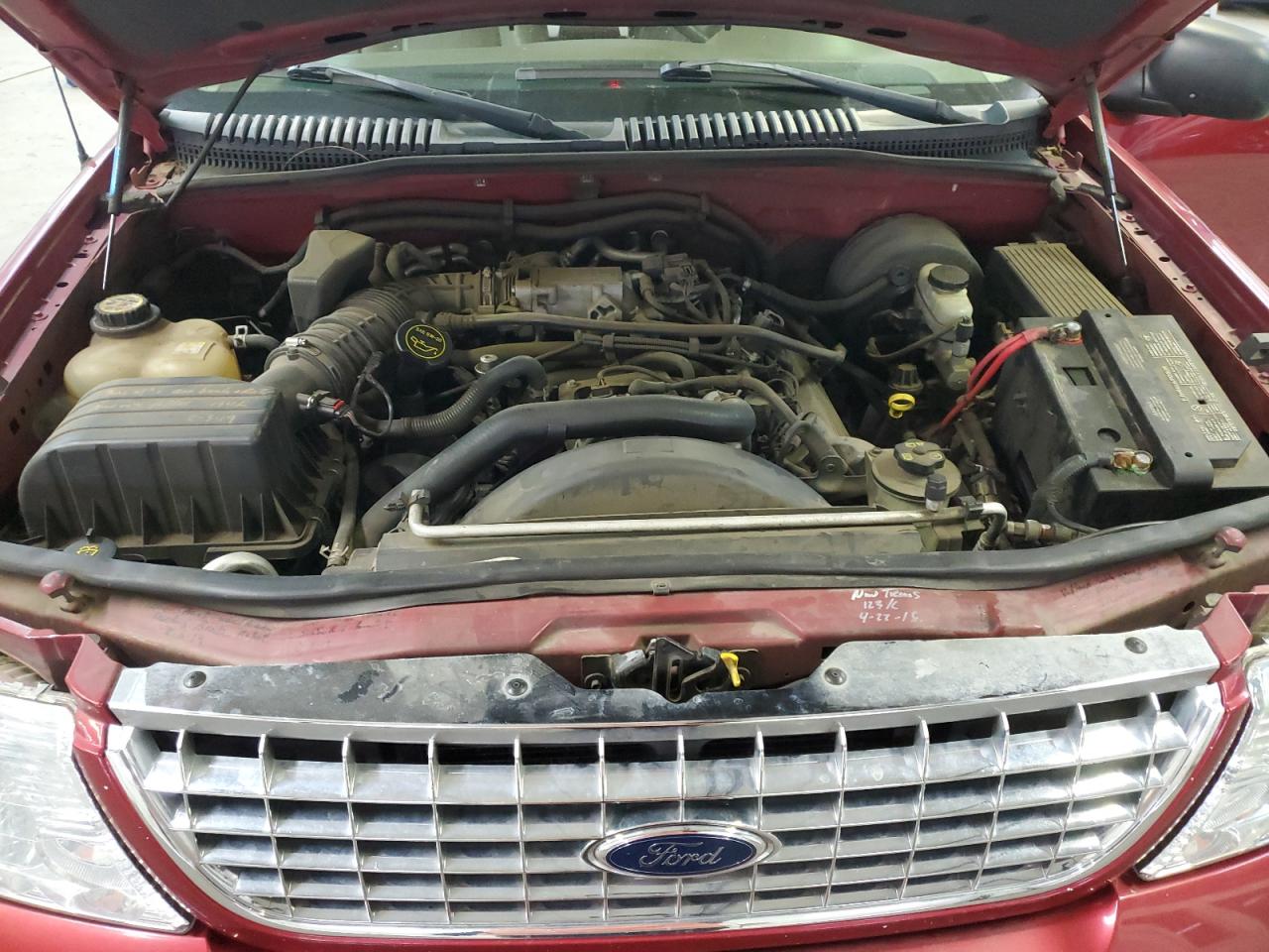 2004 Ford Explorer - Image 13