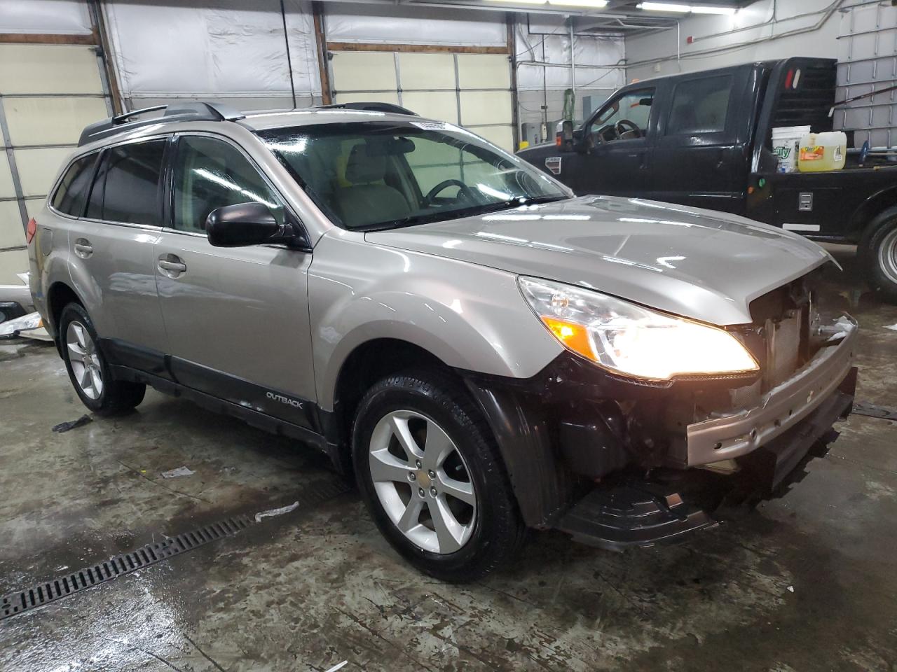 2014 Subaru Outback - Image 4