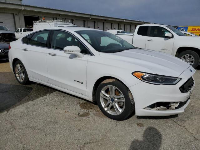  FORD FUSION 2018 Белы