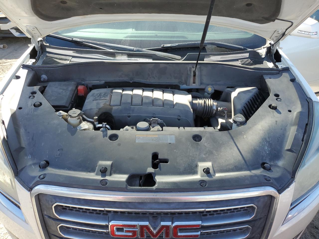 2014 GMC Acadia - Image 12