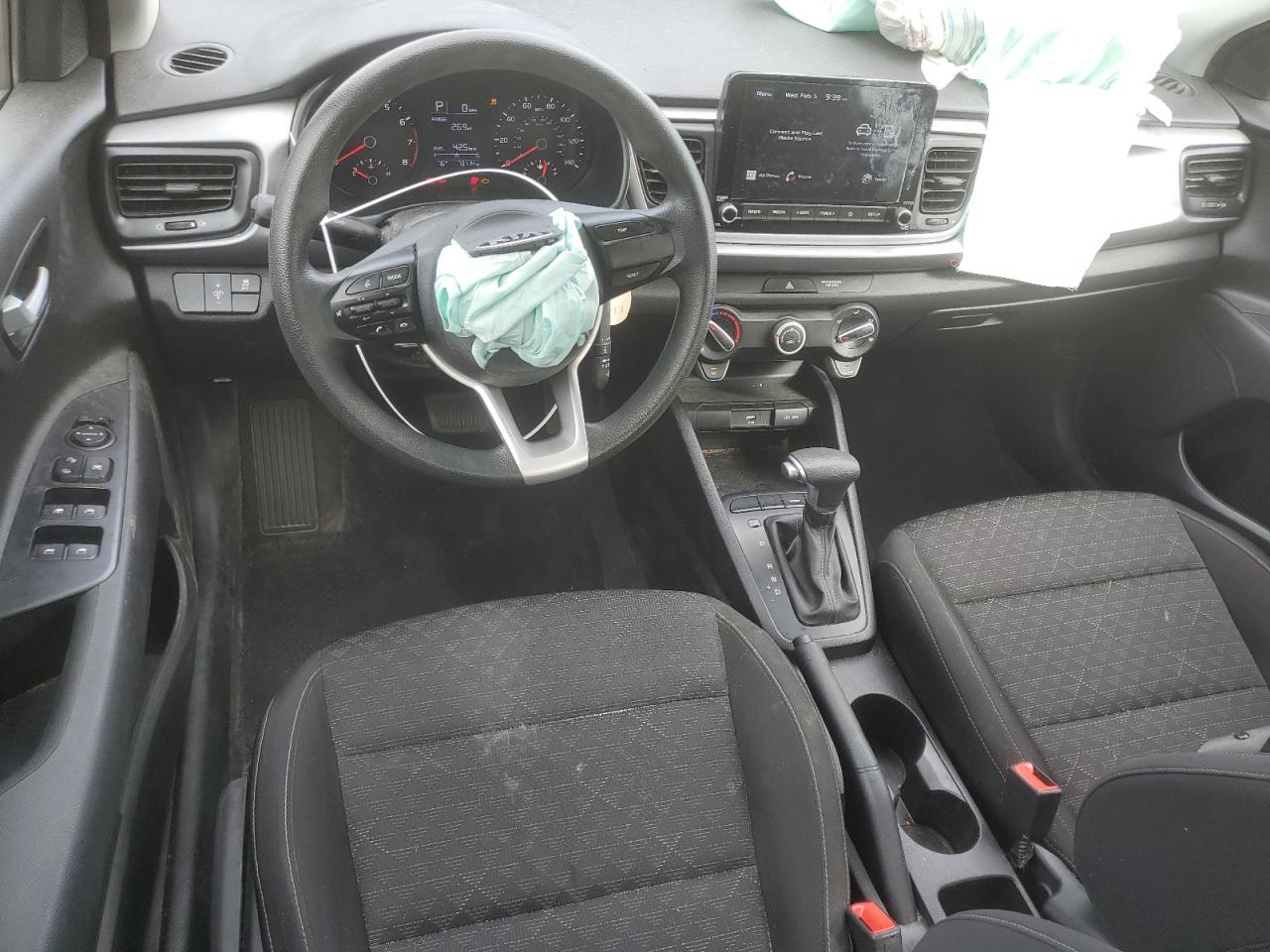 2021 Kia Rio - Image 8