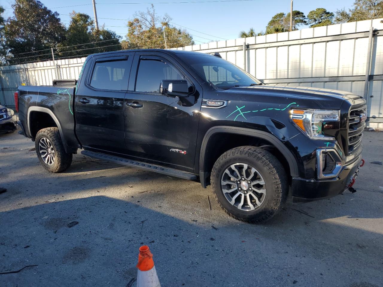 2022 GMC Sierra - Image 4