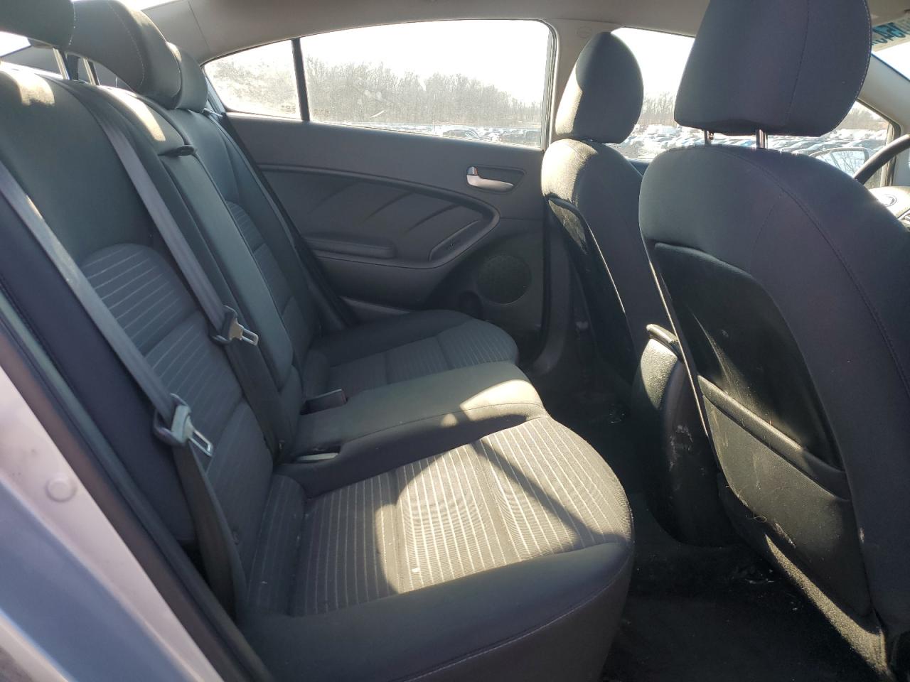 2018 Kia Forte - Image 10